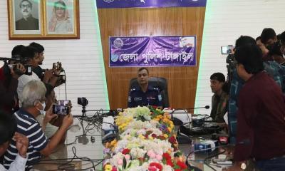 বাসে ধর্ষণ-ডাকাতির বিস্তারিত জানালেন টাঙ্গাইলের এসপি