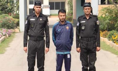 হাতুড়ি দিয়ে পিটিয়ে স্ত্রীকে হত্যা, স্বামী গ্রেপ্তার