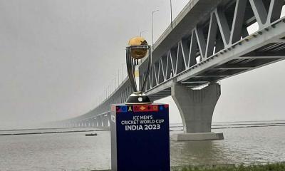বিশ্বকাপ ট্রফি পদ্মা সেতুতে