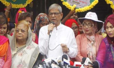 সরকার অবিবেচকের মতো কূটনীতিকে পরিচালিত করছে: ফখরুল