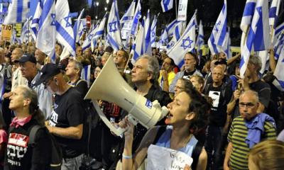 নেতানিয়াহুর পদত্যাগ দাবিতে ইসরাইলজুড়ে বিক্ষোভ