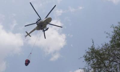 সুন্দরবনের আগুন নেভাতে যোগ দিয়েছে হেলিকপ্টার
