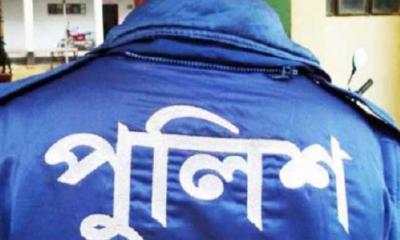 চাকরির আশ্বাস দিয়ে অর্থ আত্মসাৎ, দুই কনস্টেবল বরখাস্ত