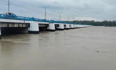 বিপৎসীমার ওপরে তিস্তার পানি, নিম্নাঞ্চল প্লাবিত