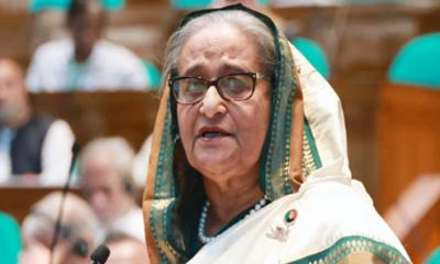 বিশ্বায়নের যুগে দরজা বন্ধ করে রাখতে পারি না