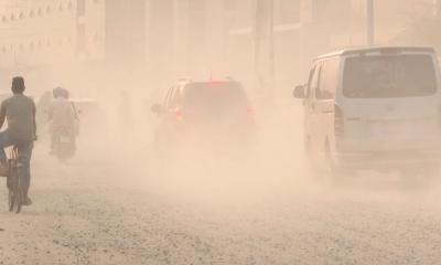 আজ বায়ুদূষণে শীর্ষে পাকিস্তানের লাহোর, ঢাকার অবস্থান কত