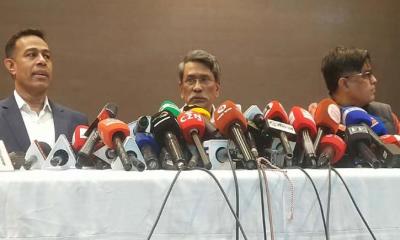 দেশের মানুষ আর পুরনো ব্যবস্থায় ফিরতে চান না: আলী রীয়াজ