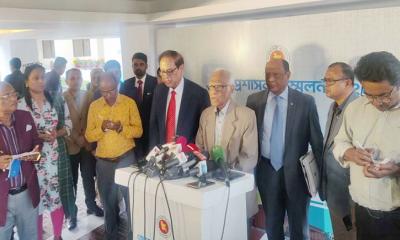 কবে নাগাদ বই দেওয়া শেষ হবে বলতে পারছেন না শিক্ষা উপদেষ্টা