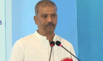 উপদেষ্টা নয়, জাতি হিসেবে সেফ এক্সিটের প্রয়োজন আছে: আসিফ নজরুল