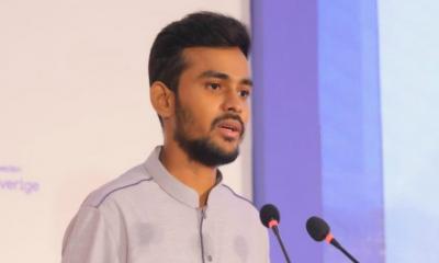 আজ পদত্যাগের ঘোষণা দিতে পারেন আসিফ মাহমুদ