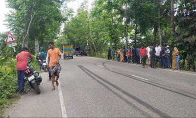 বরিশালে বাসচাপায় দাদি-নাতির মৃত্যু