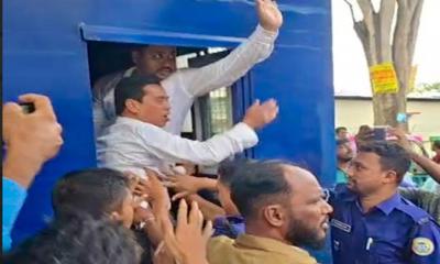 বরগুনায় বিএনপির অফিস ভাংচুর, ১২ আইনজীবী জেলহাজতে 