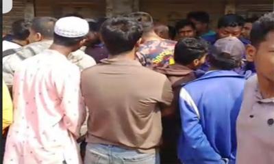 বিরামপুরে ট্রাকের ধাক্কায় মোটরসাইকেল আরোহীসহ নিহত ২