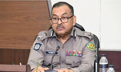 ভোটকেন্দ্রে সর্বোচ্চ নিরাপত্তা নিশ্চিতের নির্দেশ দিলেন ডিএমপি কমিশনার