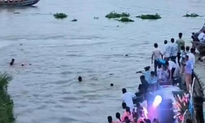 প্রতিমা বিসর্জনে নৌকাডুবি, নিখোঁজ দুই শিশুর একজনের লাশ উদ্ধার