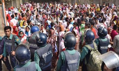 শ্রমিক বিক্ষোভে ২৫ ফ্যাক্টরি ভাঙচুর, বন্ধ ১৩০: বিজিএমইএ