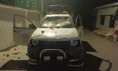 ‘জয় বাংলা’ স্লোগান দিয়ে পুলিশের ওপর আ.লীগ নেতাকর্মীদের হামলা