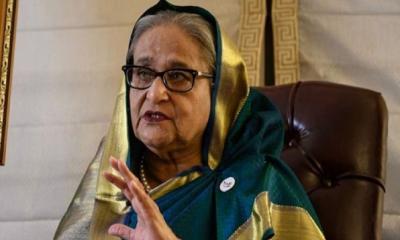 শেখ হাসিনাসহ পলাতকদের হাজিরে পত্রিকায় বিজ্ঞপ্তির নির্দেশ ট্রাইব্যুনালের