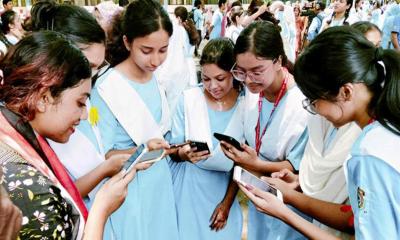 এইচএসসির ফল প্রকাশ, পাসের হার ৫৮.৮৩ শতাংশ