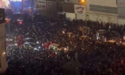 ইরানে বিক্ষোভ তীব্র থেকে তীব্রতর হচ্ছে, ইন্টারনেট সেবা বিচ্ছিন্ন