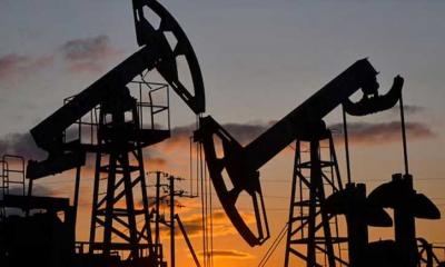 হরমুজে মার্কিন অবরোধ ঘোষণার পরই লাফিয়ে বাড়ছে তেলের দাম