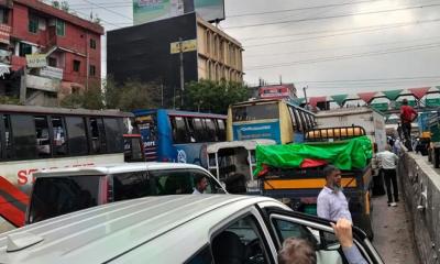 ঢাকা-চট্টগ্রাম, ঢাকা-সিলেট ও এশিয়ান হাইওয়েতে ১০ কিমিজুড়ে তীব্র যানজট