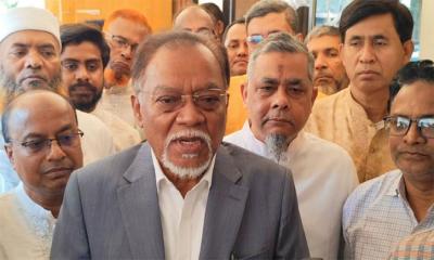 দলীয়করণে জনপ্রশাসন নিরপেক্ষতা-দক্ষতা হারিয়েছে