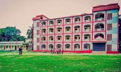 ১৩ পরীক্ষার্থীর ১১ জনই ফেল, কেন আলোচনায় ‘টিকটক কলেজ’?