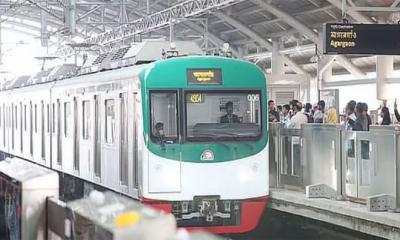 বন্ধ রয়েছে মেট্রোরেল চলাচল