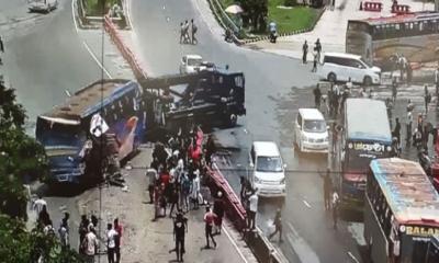 পদ্মা সেতু উত্তর প্রান্তে ৫ যানের সংঘর্ষ, আহত ২০