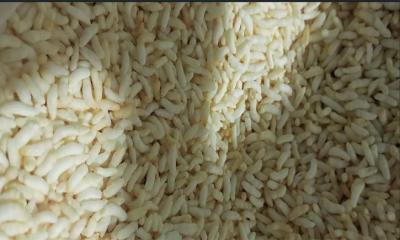 রমজানে মুড়ির চাহিদা বেড়েছে ফরিদপুরে