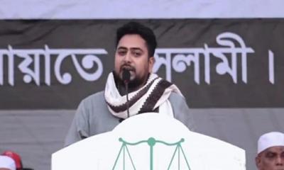 মানুষ ফ্যামিলি কার্ড-ফ্ল্যাট চায় না, নিরাপদ জীবন চায়: নাহিদ ইসলাম