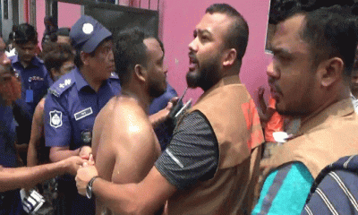 বাসায় ঢুকে মা-মেয়েকে কুপিয়ে হত্যা, আটক ১