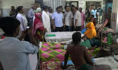 নাটোর সদর হাসপাতালে হুইপ দুলুর আকস্মিক পরিদর্শন