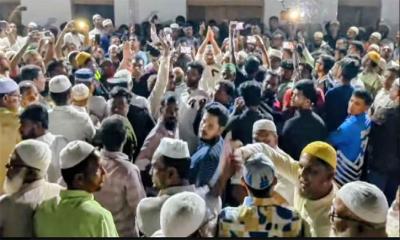 শাকিলের জানাজায় এমপির বক্তব্যে উত্তেজনা, ‘ভুয়া ভুয়া’ স্লোগান