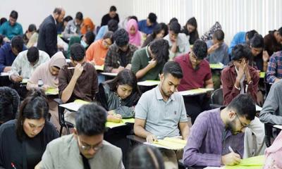 সব জেলায় একযোগে সহকারী শিক্ষক নিয়োগ পরীক্ষা আজ