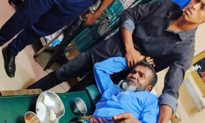 আধিপত্য বিস্তার নিয়ে দুই গ্রুপের গোলাগুলি, গুলিবিদ্ধ পথচারী