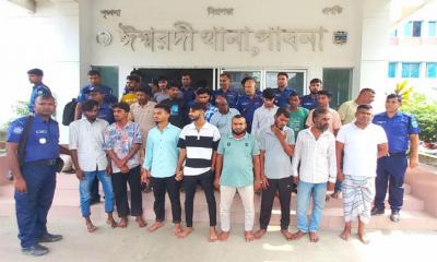 ঈশ্বরদীতে বিশেষ অভিযান: ওয়ান শুটারগানসহ গ্রেপ্তার ২৩