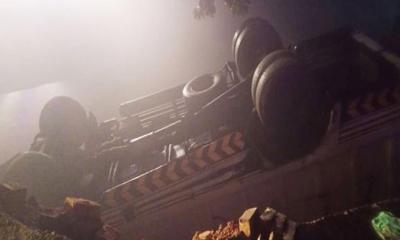 ট্রাক দুর্ঘটনায় একই পরিবারের ১৪ জনের মৃত্যু, আহত ৯