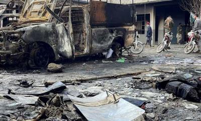 পাকিস্তানে টানা বোমা ও বন্দুক হামলা, নিহত ১৯৩