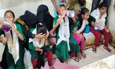 পাথরঘাটায় বিষ মিশ্রিত পানি পান করে ৫ শিক্ষার্থী অসুস্থ
