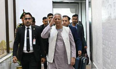 জাতিসংঘ সফর শেষে দেশে ফিরলেন প্রধান উপদেষ্টা