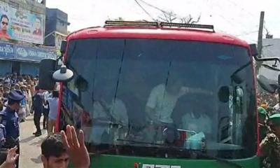 সৈয়দপুর পৌঁছেছেন প্রধানমন্ত্রী