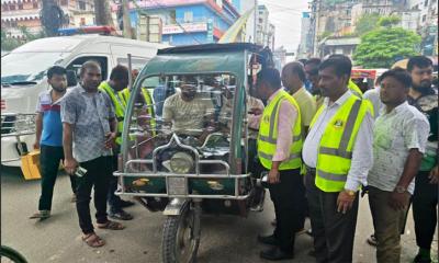 অটোরিকশার ভাড়া তদারকিতে রাসিকের কঠোর অবস্থান 