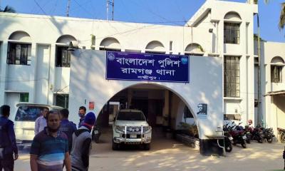 রামগঞ্জে মা-মেয়েকে গলা কেটে হত্যার ঘটনায় যুবক আটক