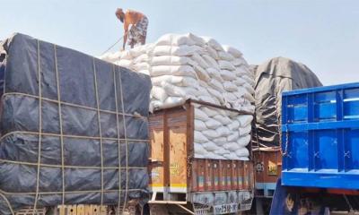 দুই মাস বিরতির পর ভারত থেকে এলো ১১৩৬ টন চাল