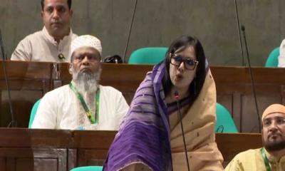 সংসদে কথা বলার সুযোগ না পেয়ে ফেসবুকে ক্ষোভ প্রকাশ রুমিন ফারহানার