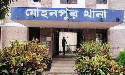 জমিতে পুকুর কাটতে বাধা দেওয়ায় কৃষককে এক্সকেভেটর চাপায় হত্যার অভিযোগ