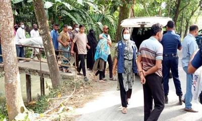 শিল্পপতিসহ প্রতিষ্ঠিত ৪ সন্তান, মায়ের পচাগলা মরদেহ উদ্ধার