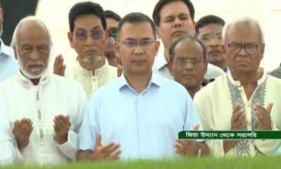 জিয়াউর রহমান ও খালেদা জিয়ার সমাধিতে প্রধানমন্ত্রীর শ্রদ্ধা